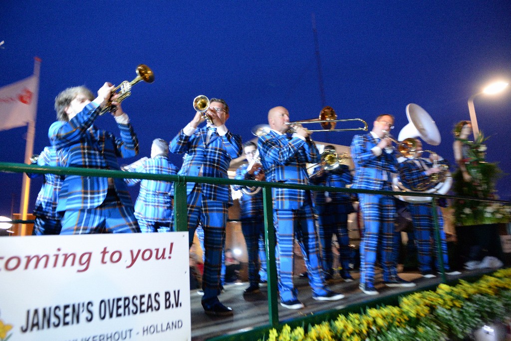 ../Images/Bloemencorso Noordwijkerhout 224.jpg